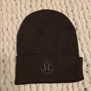 Lululemon winter hat.